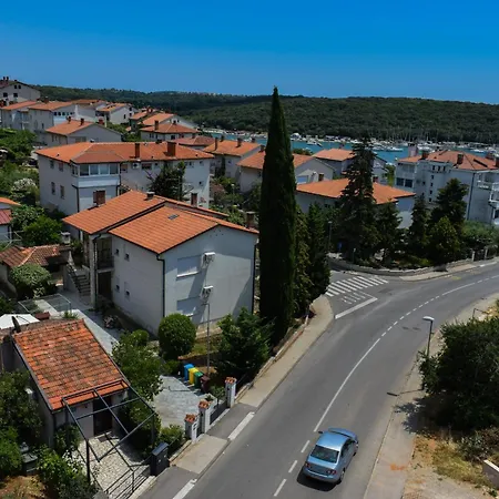 House Masha Apartment Pula